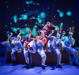Starchitects Save Santa! | Motionhouse